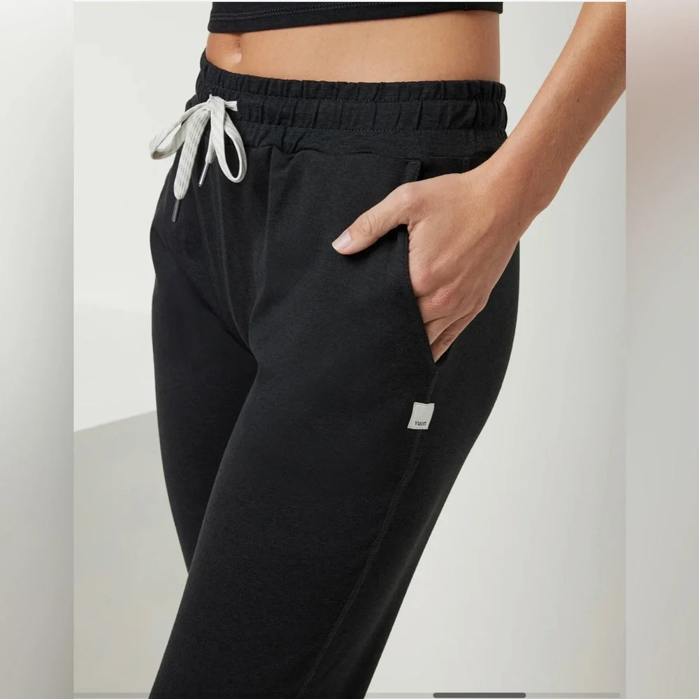 Vuori Performance Jogger in Black Heather DreamKnit , size M - Picture 7 of 13